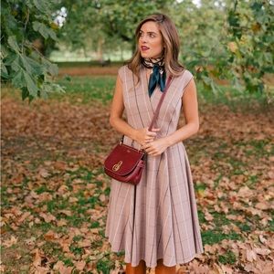 Gal Meets Glam Eva Dress